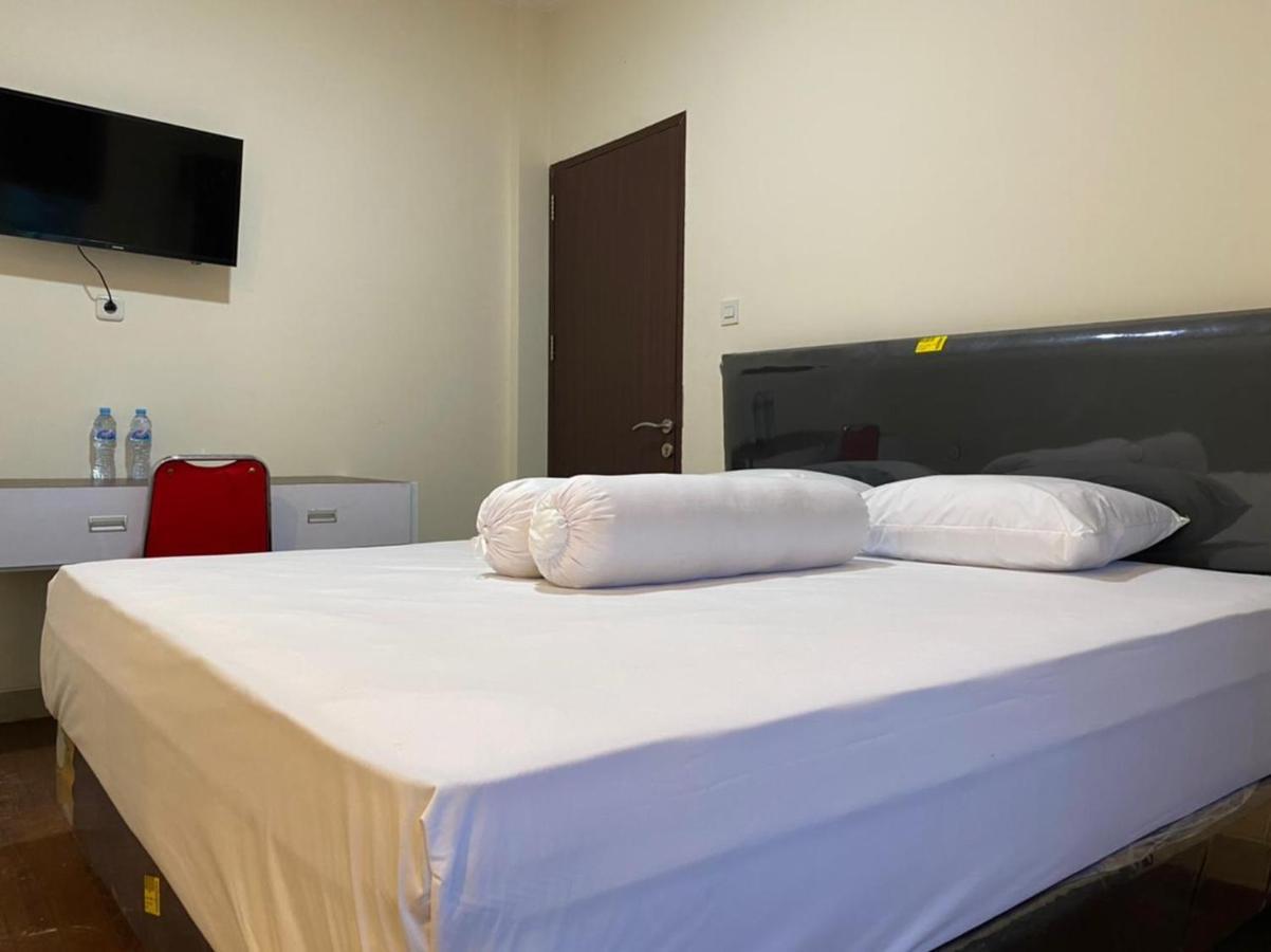 Mapala Guest House Makassar Redpartner المظهر الخارجي الصورة