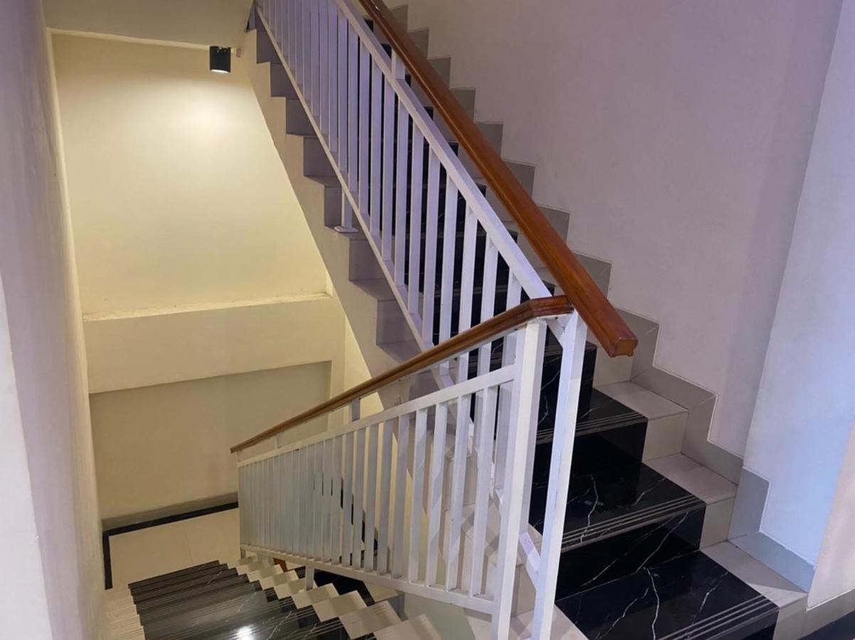 Mapala Guest House Makassar Redpartner المظهر الخارجي الصورة