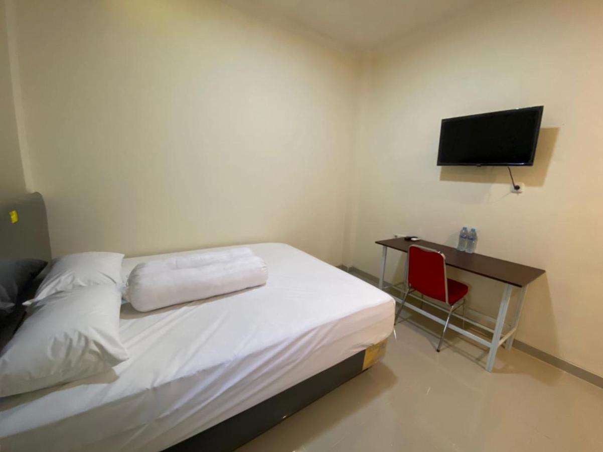 Mapala Guest House Makassar Redpartner المظهر الخارجي الصورة